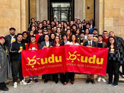 Udu�Link � La sezione barese di Udu, nacque nel 1996 per promuovere in particolare l�accessibilit� allo studio per i ragazzi provenienti da famiglie meno abbienti